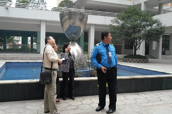 我校迎接食品卫生检查获全市唯一“优秀”